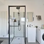 Yello Homes - Luxus Loft Fuer Bis Zu 7 Personen Naehe Airport & Messe, Tischfussball & Whirlpool
